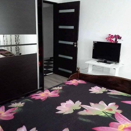 Apartament Ela Elegance Lägenhet Orşova Exteriör bild