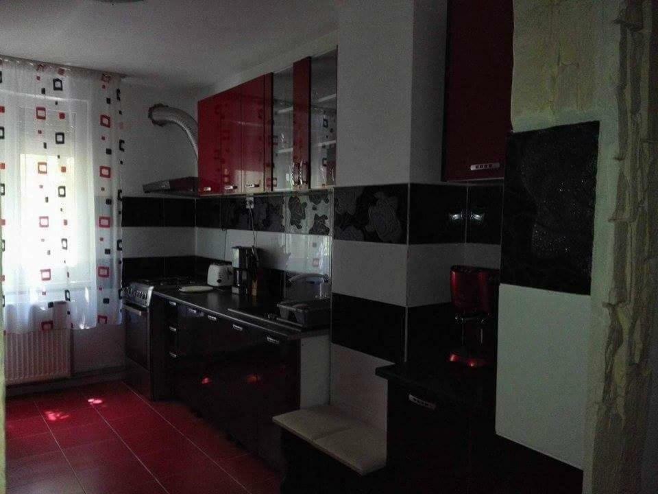 Apartament Ela Elegance Lägenhet Orşova Exteriör bild